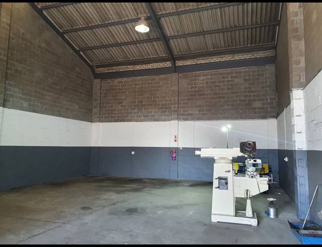 163M² MINI FACTORY TO LET IN BLACKHEATH INDUSTRIAL